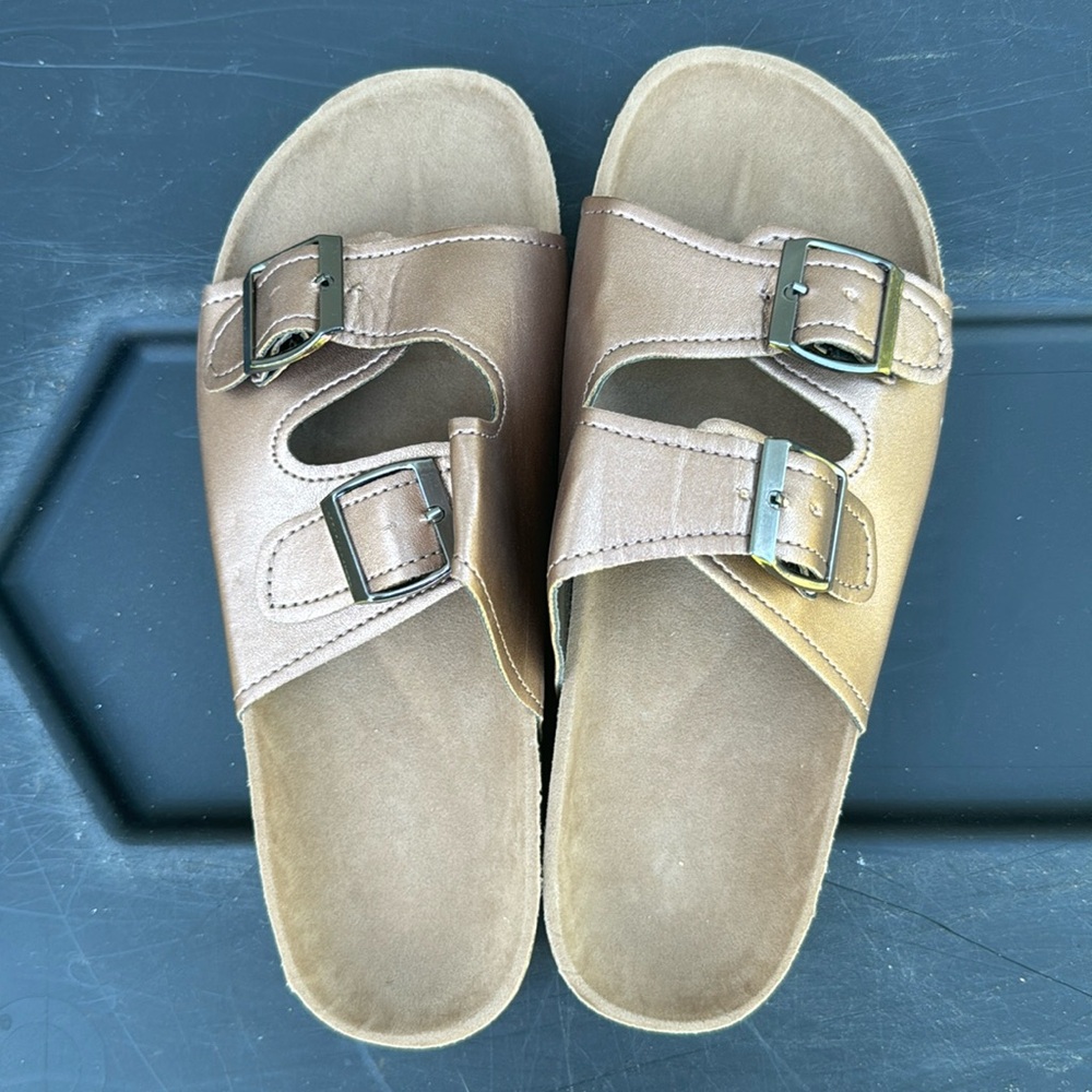 Metallic buckle sandals